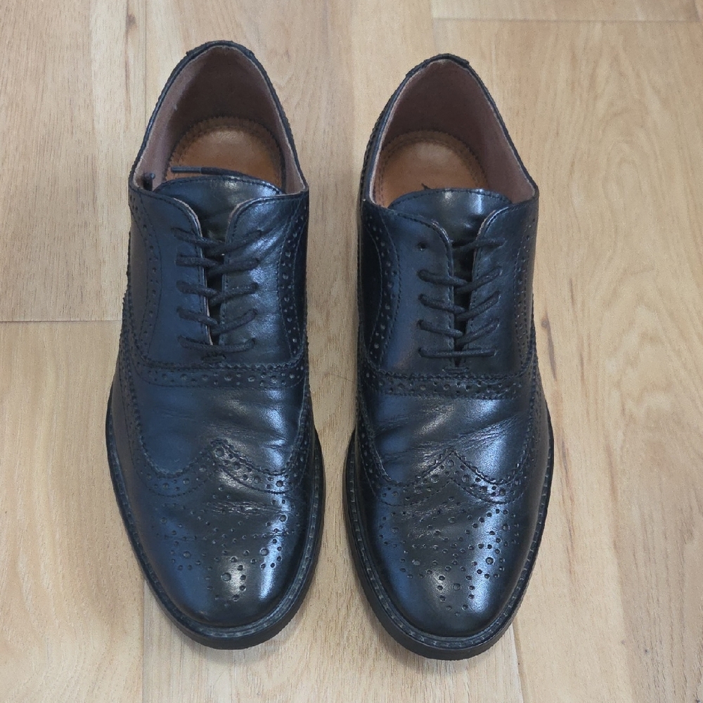 EUC Mens Leather Wing Tip Dress Shoes Size 9